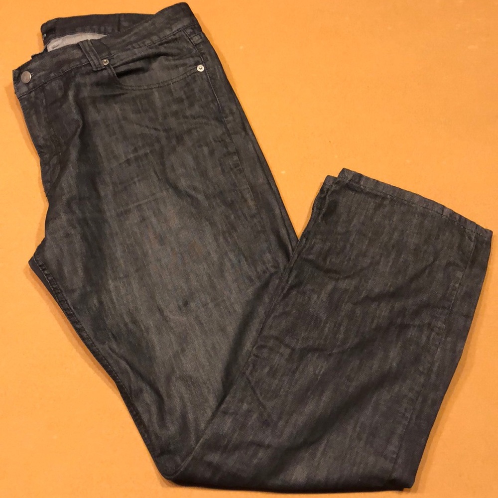 Some sheen jean